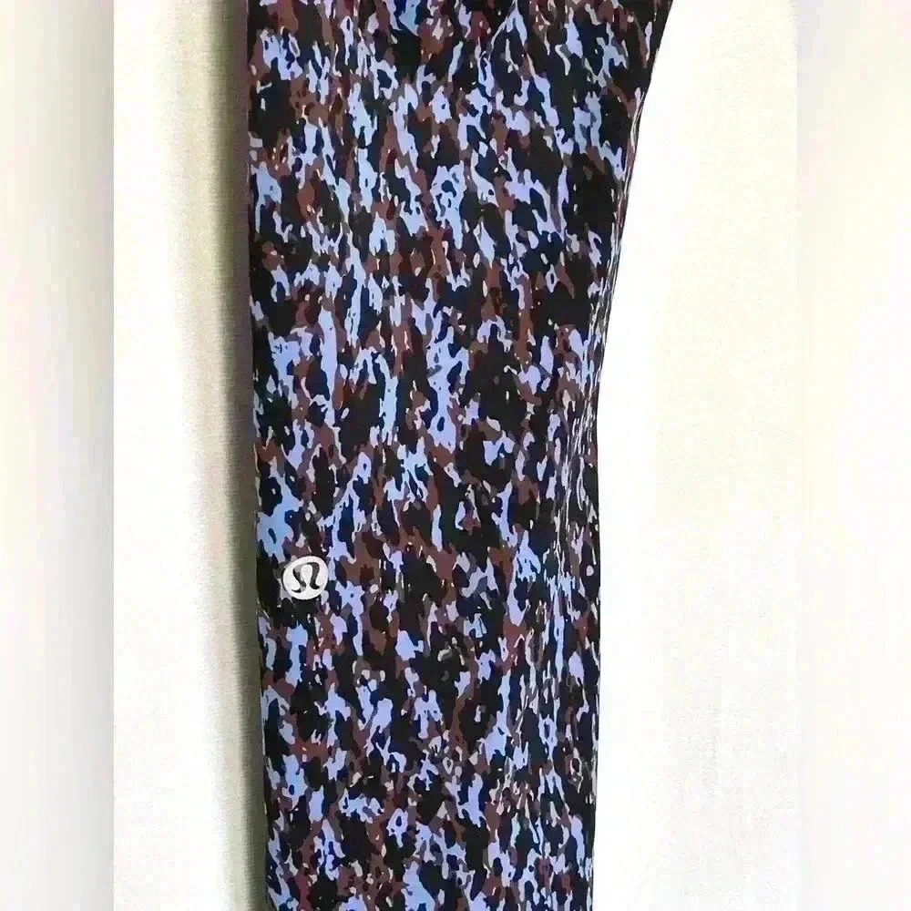 Lululemon Fast and Free High Rise Running Tight II 25” Size 4 - Picture 3 of 8